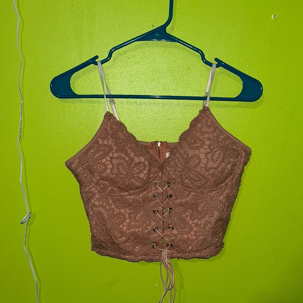 pink crop top